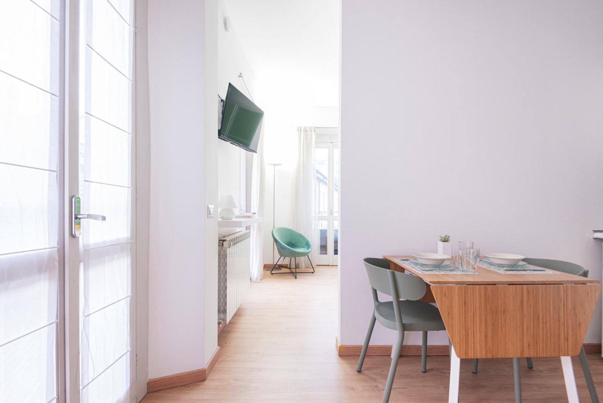 Amazing Flat Near Duomo & Colonne Di San Lorenzo By Easylife มิลาน ภายนอก รูปภาพ