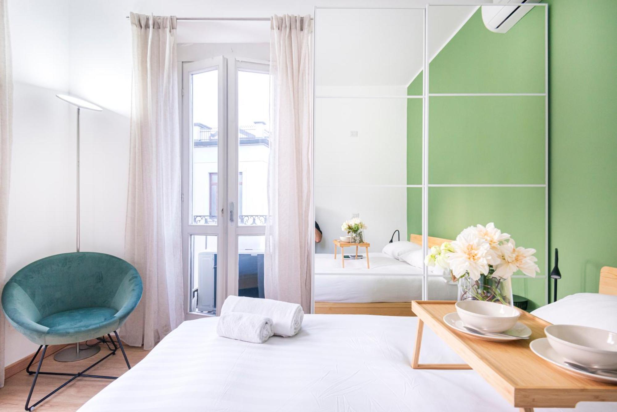 Amazing Flat Near Duomo & Colonne Di San Lorenzo By Easylife มิลาน ภายนอก รูปภาพ